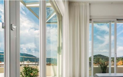 Au Cœur du Choix : Menuiserie Aluminium vs Bois – Quel Matériau Choisir pour Vos Projets?