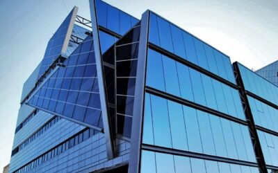 Sécurité et Fiabilité : Les Normes de Construction des Façades Mur-Rideau